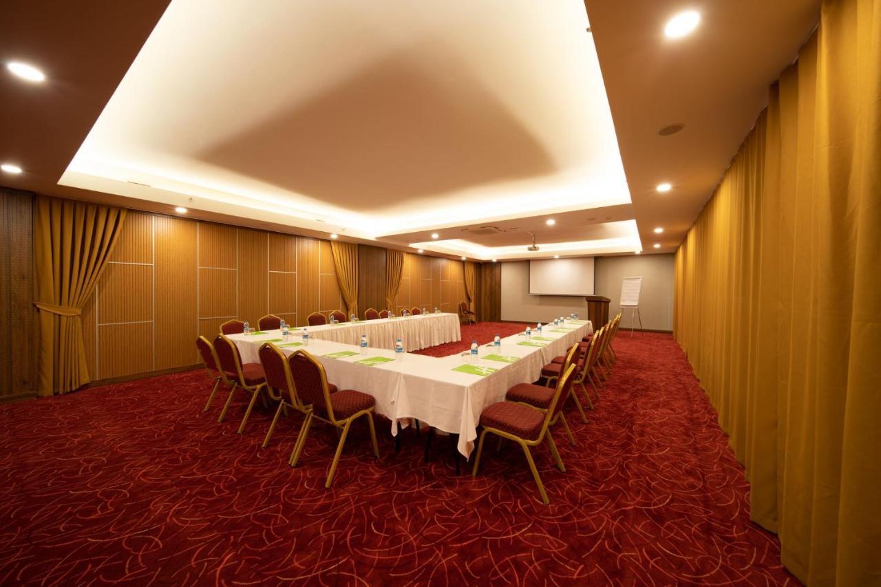 Holiday Inn - Trabzon-East By Ihg Bagian luar foto
